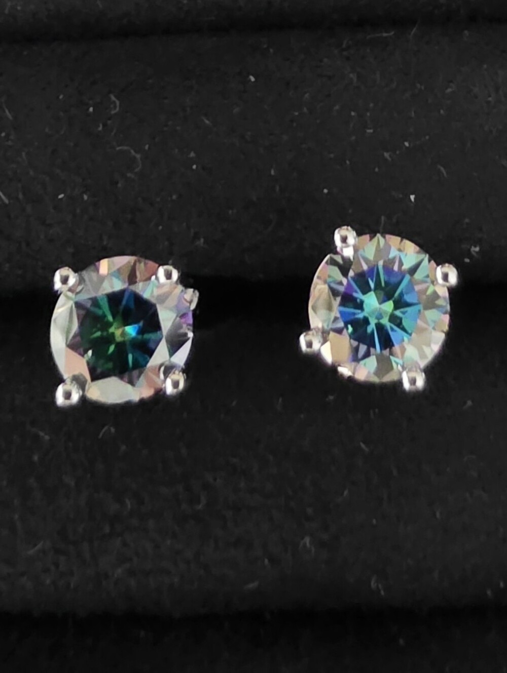 Rainbow Green MOISSANITE Stud Earrings - Silver Setting 2ct